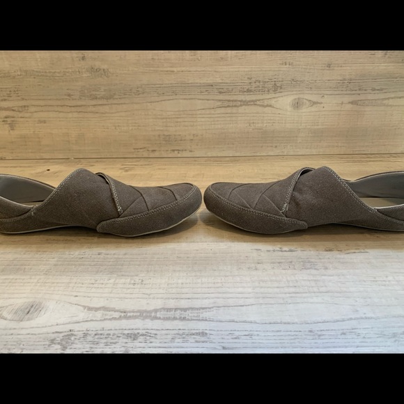 Merrell Slip On - Picture 2 of 4